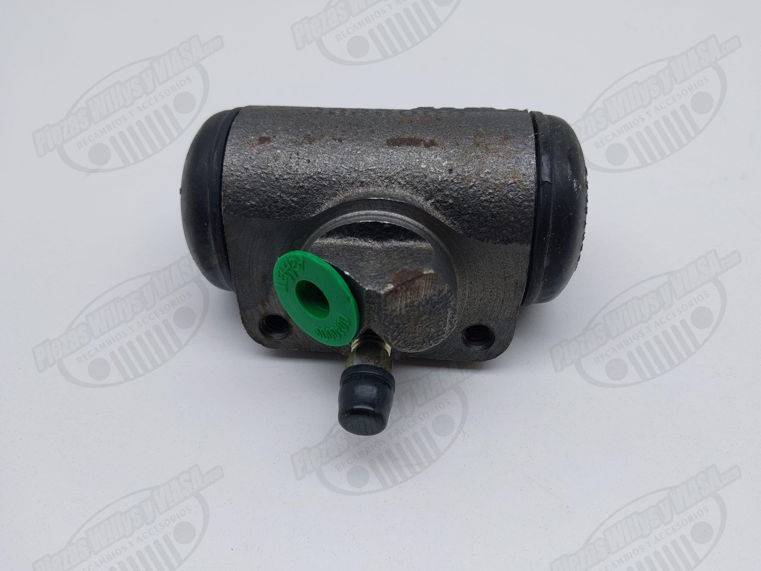 bombin delantero derecho