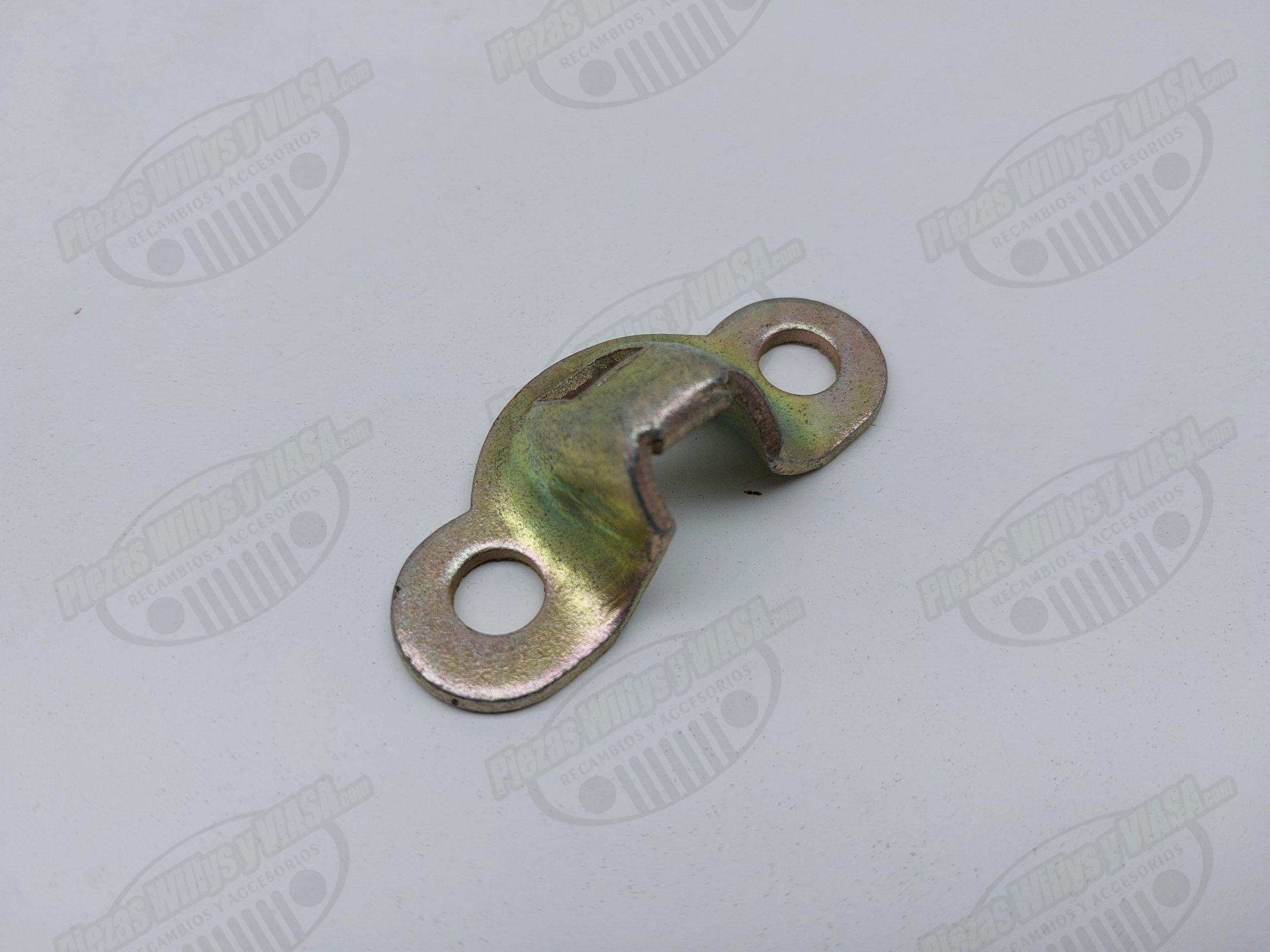 pieza enganche tirador capot