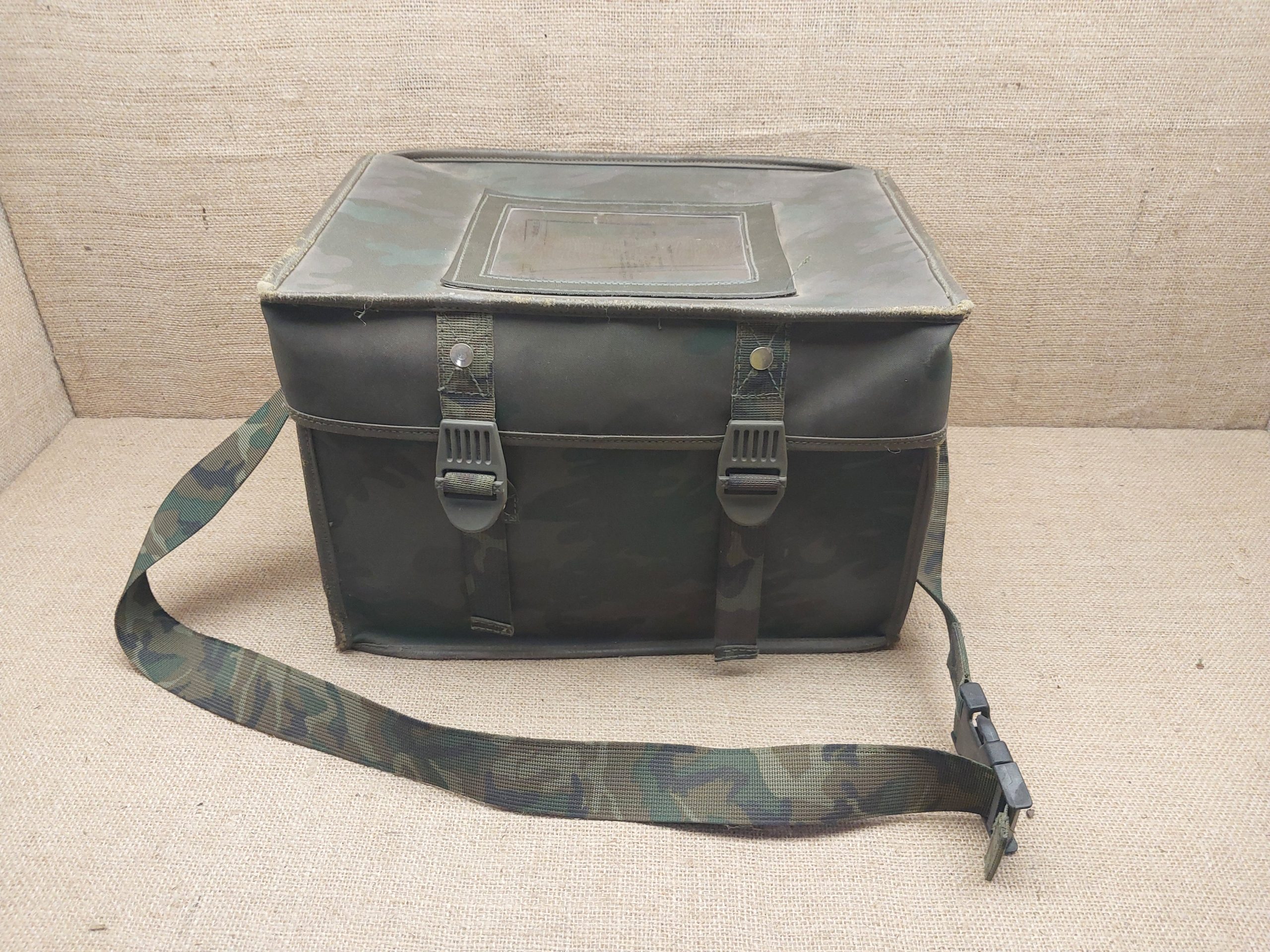 bolsa rectangular militar antigua