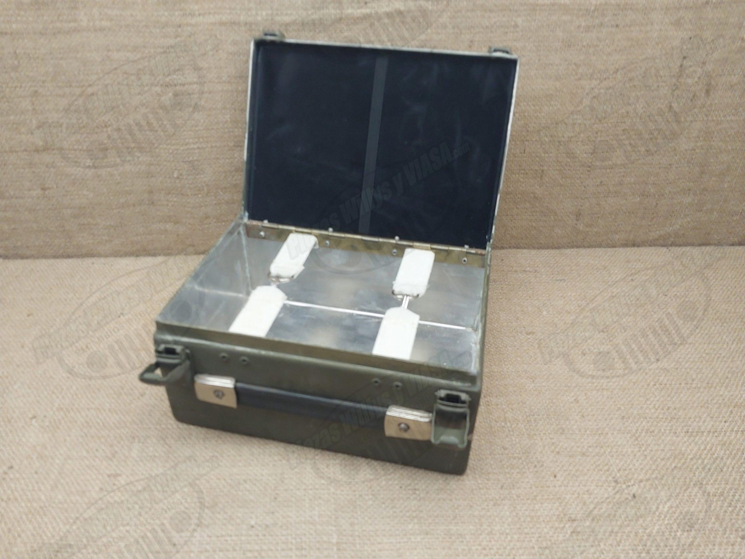 botiquin vehiculo vacio