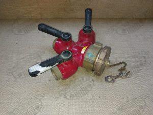 boca incendios de tres salidas