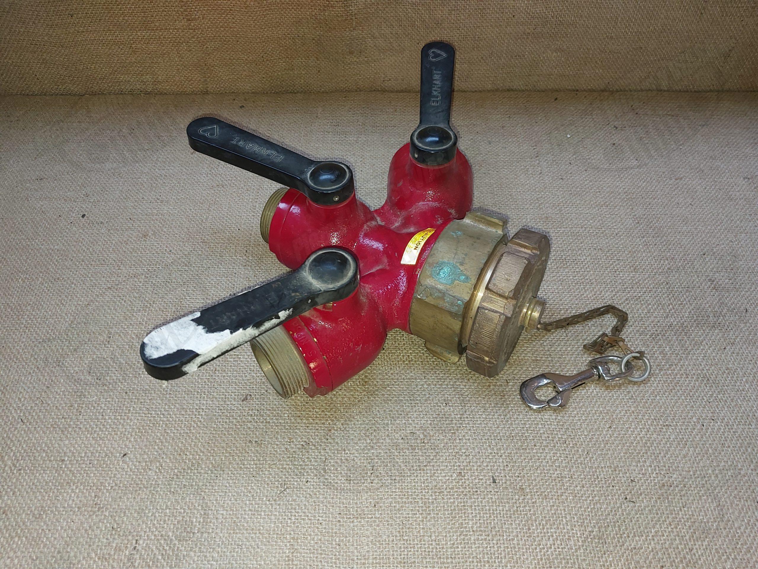 boca incendios de tres salidas