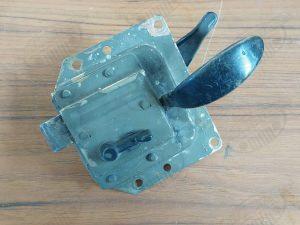 maneta puerta derecha