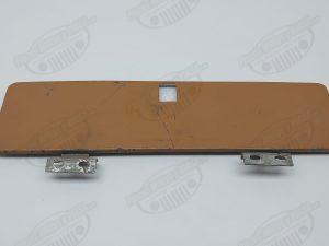 tapa guantera con bisagras