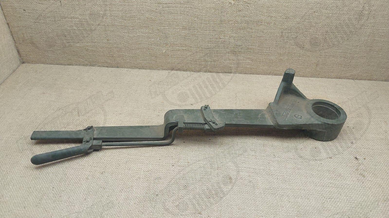 palanca freno de mano metalica de carreta militar