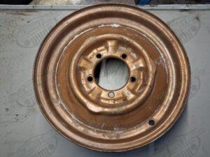 llanta jeep viasa 16 x 4,5 pulgadas con refuerzo entre taladros